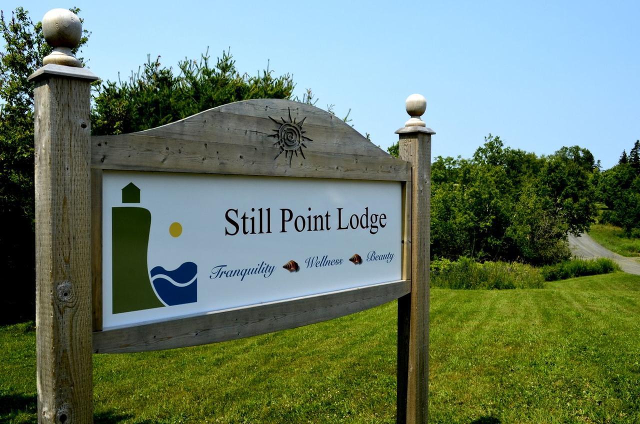 Still Point Lodge Deep Brook ภายนอก รูปภาพ